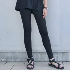 UNIQLO ユニクロ　ウルトラストレッチスキニーハイライズジーンズ　22
