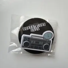 HONEST TOWN 2026 ピンバッジ　ステッカー