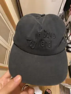 Boys in Toy land 黒キャップ