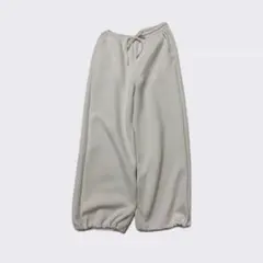 gu パフスウェットバギーパンツ　　白