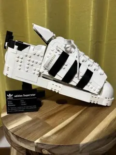 adidas Superstar LEGOモデル