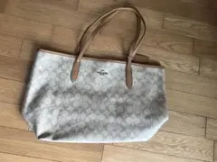 『COACH』コーチ＊ショルダーバッグ＊リバーシブルロゴ＊難あり