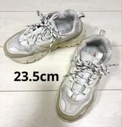 AKIII CLASSIC アキクラシック スニーカー ホワイト韓国 23.5のサムネイル