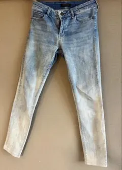 UNIQLO 25インチスキニーテーパードジーンズ