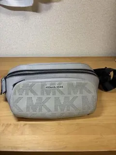 ［希少］MICHAEL KORS ショルダーバッグ　82%オフのサムネイル