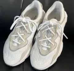 【新品未使用】adidas OZWEEGO ホワイト/グレー 23.0 cm