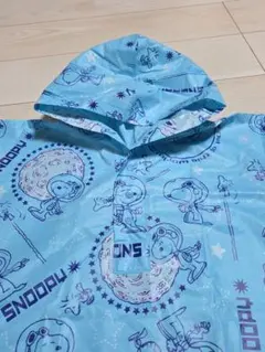 【新品未使用】SNOOPY キャラクターレインポンチョ キッズフリーサイズ