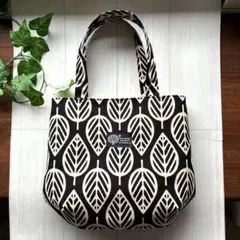 Item thumbnail for item 18418dca-9c1e-4ed3-b99a-2ba199ceec06