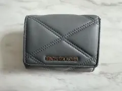 MICHAEL KORS 三つ折財布