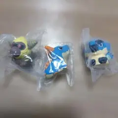 モンスターハンター　フィンガーパペット　　ソフビ　3個セット