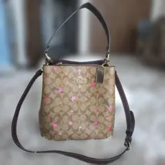 COACH 星柄ショルダーバッグ　値下げ致しました