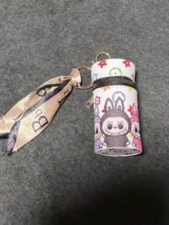 ラブブ　ポーチ