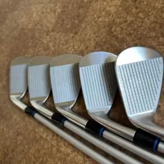 Item thumbnail for item a553b2d3-8c3c-408e-bea3-7afe7e6ffabd