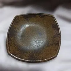 備前焼　陶印あり　角皿　とも箱なしのサムネイル