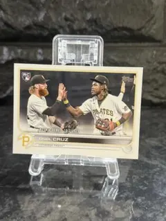 2022 topps MLB オニールクルーズ