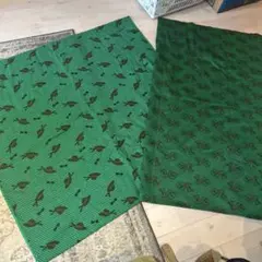 昭和レトロ生地 91✕360 150✖️200 柄　レトロポップ　緑 大判　生地