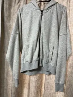 Abercrombie & Fitch ジップアップパーカー グレー Mのサムネイル