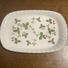 ウェッジウッド ワイルドストロベリー 長方形皿