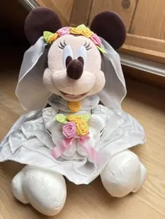 ミニーマウス ウェディングドール