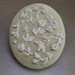 87 花刺繍ブローチ ナチュラル系