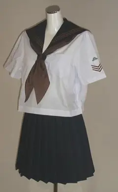 博多女子 セーラー服 半袖 トップス ホワイト レッドライン - メルカリ