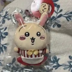 ちいかわレストラン　ホール担当なマスコット　うさぎ