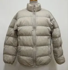 ユニクロ　UNIQLO 軽量ナイロン 3Dカット ウルトラライトダウンジャケット