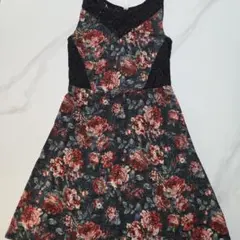 xhiliration フラワープリント ノースリーブワンピース S/P