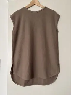 エルーラ　フレンチスリーブ　ワッフル　カットソー　ベージュ