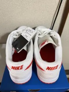 新品 Nike DUNK スニーカー