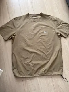 NEW ERA Tシャツ ユーティリティ　ベージュ Mのサムネイル