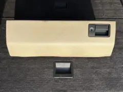 ボルボ 850 グローブボックス 蓋 カバー ベージュ内装のサムネイル