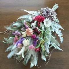 パンパスと実付きユーカリ、春待ちミモザと薔薇のスワッグ48cm［390]