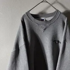 こ*ん様 希少 90s 00s RUSSELL ワンポイント 刺繍 前V スウェ