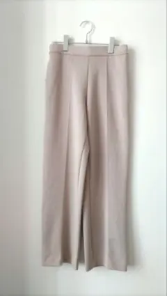 ユニクロ　ポンチセンタープレス パンツ ピンク