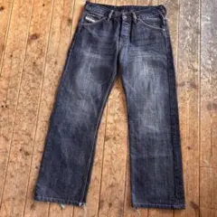 イタリア製 DIESEL ディーゼル ストレートデニム