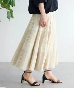 人気✨BEARDSLEY ビアズリー プリーツティアードスカート ホワイト