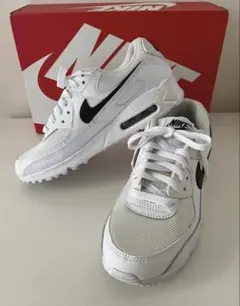 NIKE エアマックス90 ホワイト　サイズ25.5