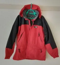 シェラデザインズ　赤黒マウンテンパーカー フード付き