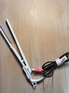 Areti ストレートヘアアイロン ホワイト