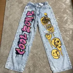 グラフィティ風ワイドレッグパンツ SHEIN