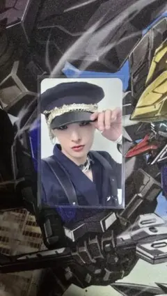 ATEEZミンギ outlaw ミニレコード ラキドロ 特典 トレカ