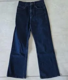 ユニクロ フレアハイライズジーンズ