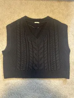 黒 ケーブルニット ノースリーブベスト Mサイズ
