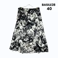 BASILE28 シルク混 40 モノトーン 総柄　花柄フレアスカートのサムネイル