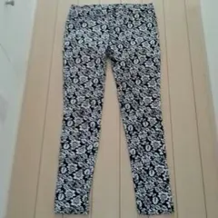 ローリーズファームレギンスパンツ