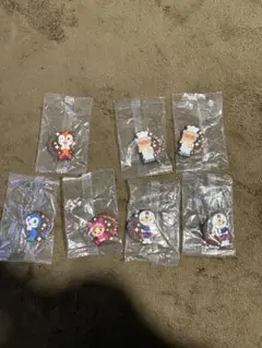 カプセルトイセット 多彩なキャラクター