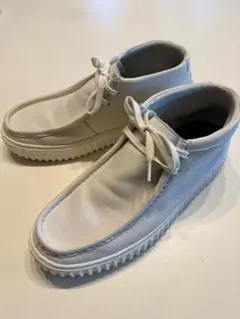 美品レア✨Clarks ワラビー チャッカ 43 27cm ホワイト リブソールのサムネイル
