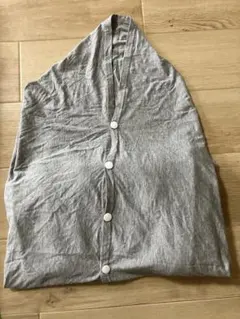 授乳ケープ グレー ボタン付き スナップボタン ポンチョ型