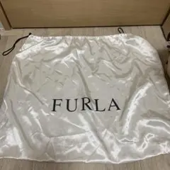 FURLA サテン収納袋 ホワイト